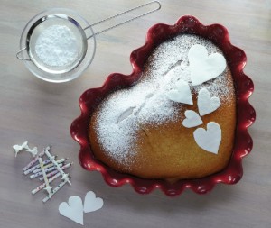 Pirofila a forma di cuore, ceramica, 33x29 cm, Burgundy - Emile Henry