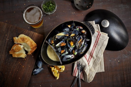 Coquille kookschaal, gietijzer, 25 cm/2L, Black - Staub 