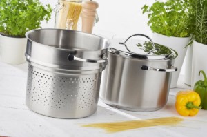 Pasta cooking pot with sieve, 24 cm - Demeyere