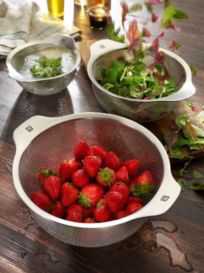 Stainless steel colander, 20 cm - Zwilling