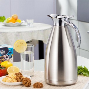 "Pioneer" thermisch isolerende karaf, 2 L, roestvrij staal - Grunwerg 
