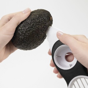 3-in-1 avocado slicer, plastic - OXO