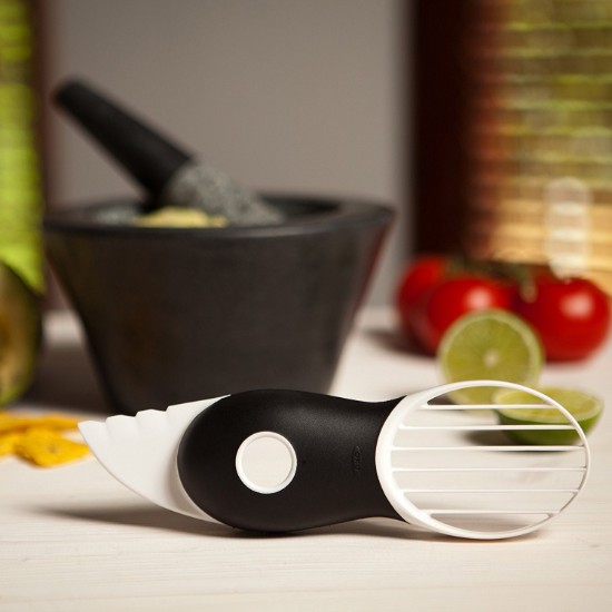 3-in-1 avocado slicer, plastic - OXO