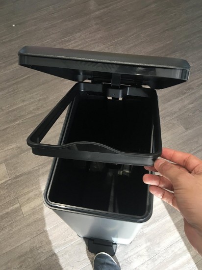 Poubelle rectangulaire, à pédale, 40L, "Slim" - Curver