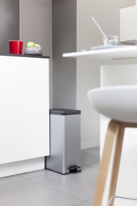 Pattumiera rettangolare, con pedale, 40L, "Slim" - Curver