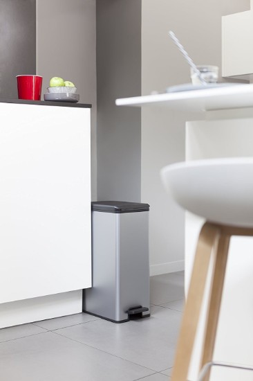 Poubelle rectangulaire, à pédale, 40L, "Slim" - Curver