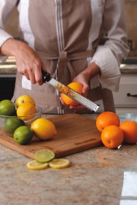 Grattugia, acciaio inossidabile chirurgico, 30,5 x 3,3 cm, Nero - Microplane