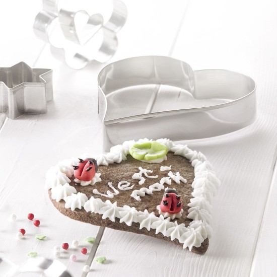 Heart-shaped biscuit cutter, 12 cm - Westmark 