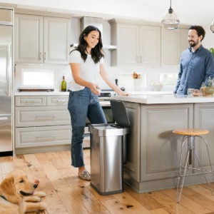 Pattumiera con sensore e controllo vocale, rettangolare, 58 L, acciaio inossidabile - simplehuman