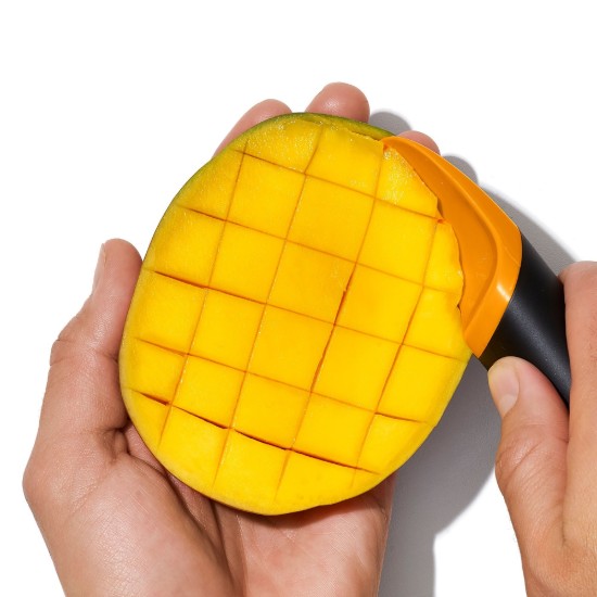 Mango slicing knife with scoop, plastic - OXO