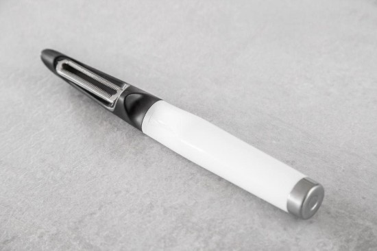 Vegetable and fruit peeler, stainless steel, <<Classic>> - KitchenAid brand
