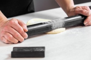 Mattarello con supporto, 37 cm, marmo - di Kitchen Craft