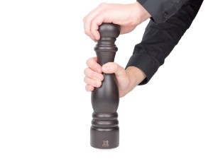 Macinasale "Paris Classic", 30 cm, "Chocolate" - Peugeot
