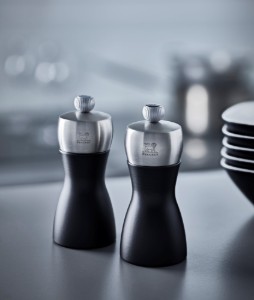 Set di 2 macinasale e pepe "Fidji", 12 cm, Nero - Peugeot