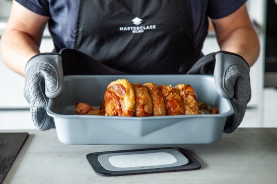 5 pezzi da forno, realizzati in acciaio al carbonio, gamma MasterClass - realizzati da Kitchen Craft