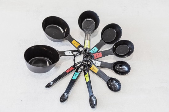 Set van 10 maatlepels – gemaakt door Kitchen Craft