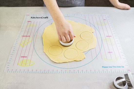 Worktop for dough, plastic, 43 × 61 cm – Kitchen Craft