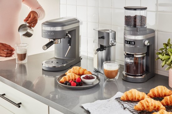 Macinacaffè elettrico "Artisan", colore "Medallion Silver" - marchio KitchenAid