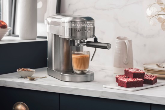Macchina espresso elettrica "Artisan", 1470W, colore "Stainless Steel" - marchio KitchenAid