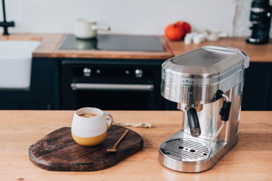 Macchina espresso elettrica "Artisan", 1470W, colore "Stainless Steel" - marchio KitchenAid