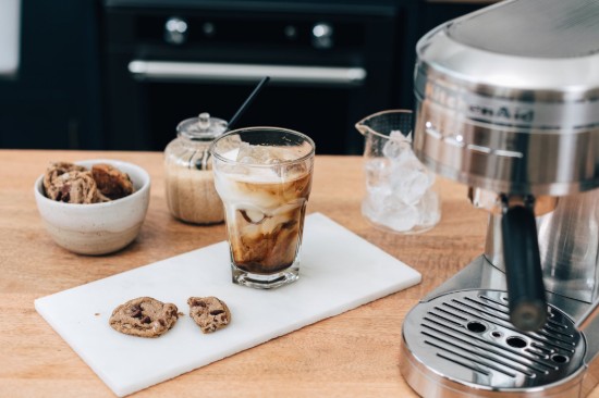 Macchina espresso elettrica "Artisan", 1470W, colore "Stainless Steel" - marchio KitchenAid