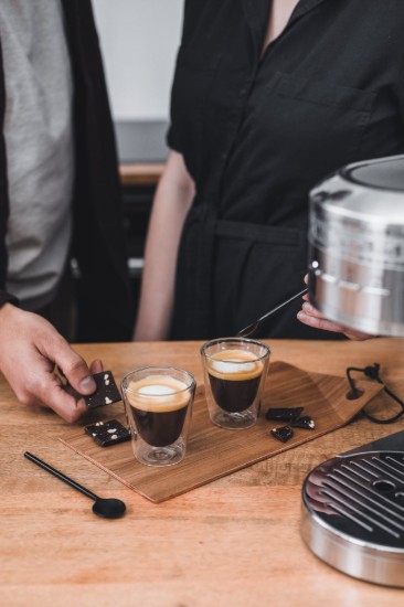 Macchina espresso elettrica "Artisan", 1470W, colore "Stainless Steel" - marchio KitchenAid