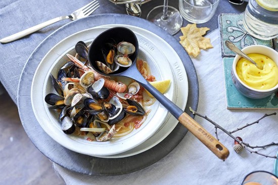 Soup ladle, silicone, 31 cm - Staub