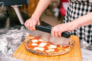 Long-blade pizza cutter, stainless steel, 35 cm - Ooni