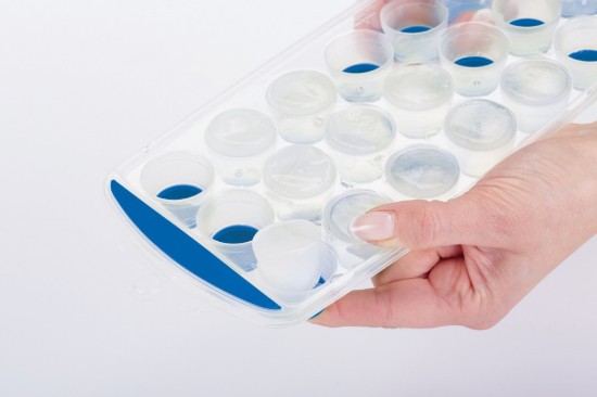 Dienblad voor het bereiden van ijsblokjes, 28 x 12 cm, siliconen, blauw - Kitchen Craft