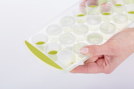Tray for preparing ice cubes, 28 x 12 cm, silicone, green - Kitchen Craft