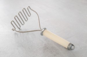 Pressa per purea manuale, 26 cm, acciaio inox, Almond Cream - KitchenAid