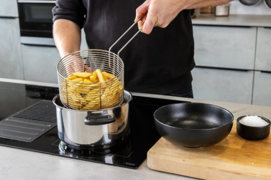 Saucepan-fryer with lid and basket for frying, 20 cm, stainless steel - by Kitchen Craft