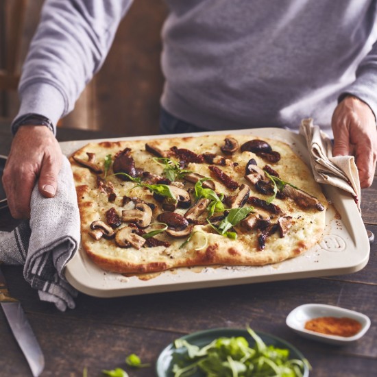 "Maestro" pizza baking tray, ceramic, 43.5x33.4cm, Clay - Emile Henry