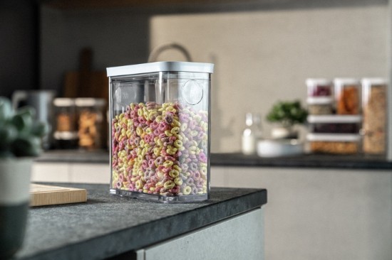 Rectangular food container, plastic, 21.4 x 10.7 x 22.8 cm, 2.9L, "Cube" - Zwilling