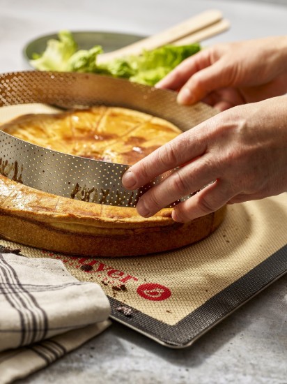 Perforated tart ring, stainless steel, 24.5 cm - de Buyer 