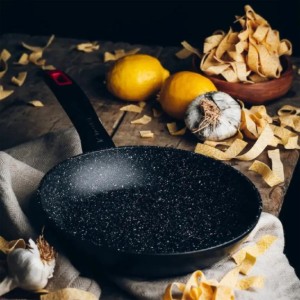 Padella in alluminio, 28 cm, "Titan Rock" - Monix