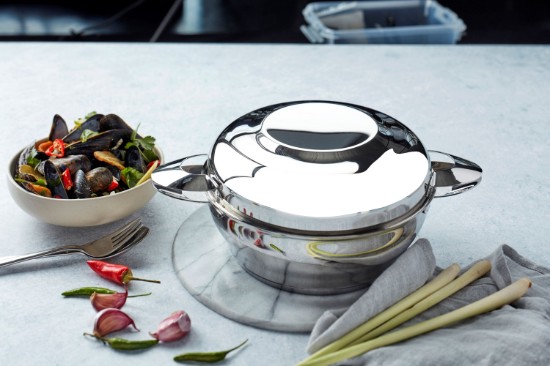 Cooking pot for cooking clams, 22 cm/2,3 l, "Specialties" range - Demeyere