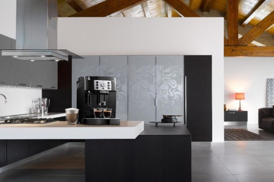 Macchina per caffè espresso automatica, 1450W, "Magnifica S", Nera - DeLonghi