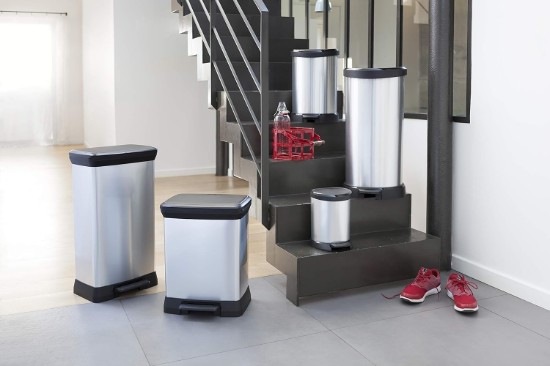 "Deco" trash bin provided with pedal, 50 L, Metallic gray - Curver