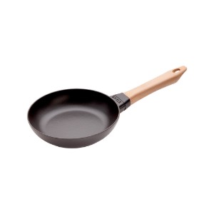 Padella, ghisa, con manico in legno, 20 cm - Staub
